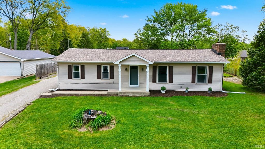 Photo of 6404 Revere Place, Fort Wayne, IN 46835 (MLS # 202617797)
