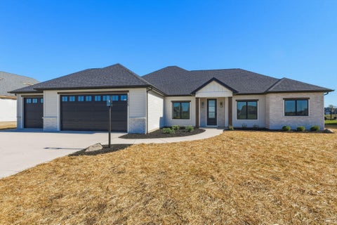 Photo of 13028 Hand Road, Fort Wayne, IN 46818 (MLS # 202643782)