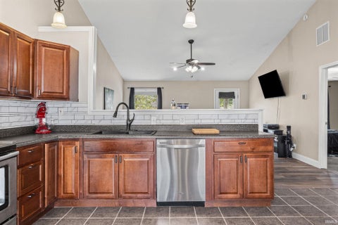 Tiny photo for 1606 Waverly Drive, Lafayette, IN 47909 (MLS # 202642922)