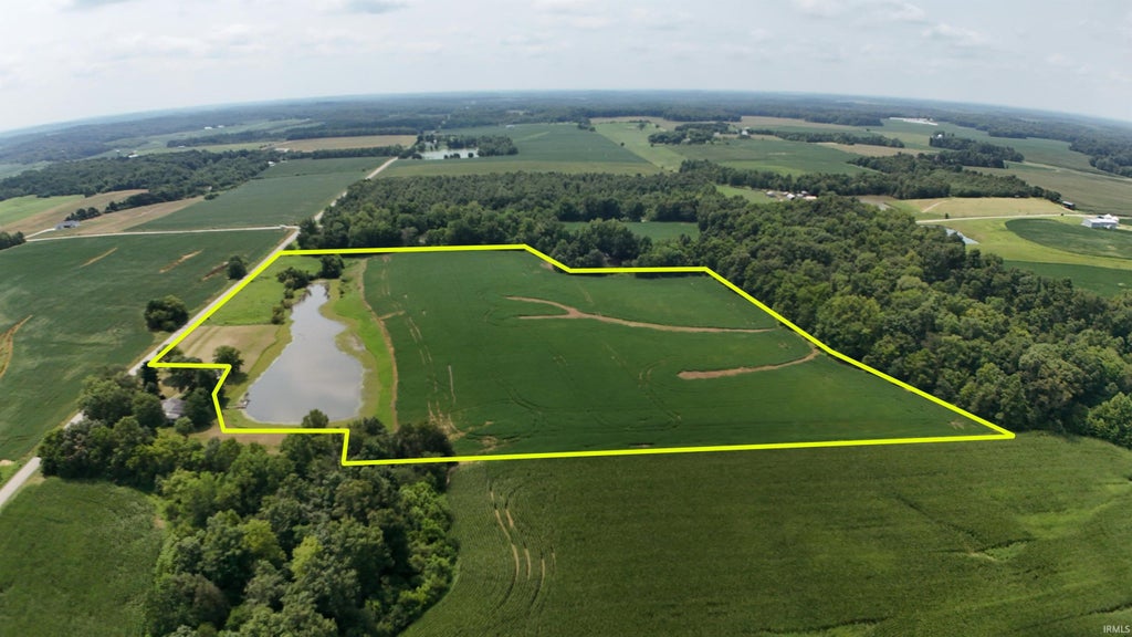 Photo of 2870 S 1200 E Road, Loogootee, IN 47553 (MLS # 202643466)