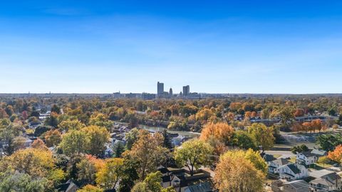 Tiny photo for 2018 Bayer Avenue, Fort Wayne, IN 46805 (MLS # 202543999)