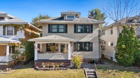 Photo of 2018 Bayer Avenue, Fort Wayne, IN 46805 (MLS # 202543999)