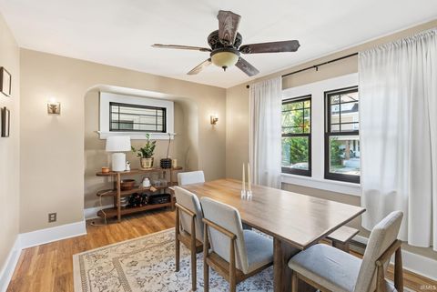 Tiny photo for 2018 Bayer Avenue, Fort Wayne, IN 46805 (MLS # 202543999)