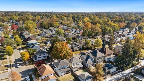 Tiny photo for 2018 Bayer Avenue, Fort Wayne, IN 46805 (MLS # 202543999)