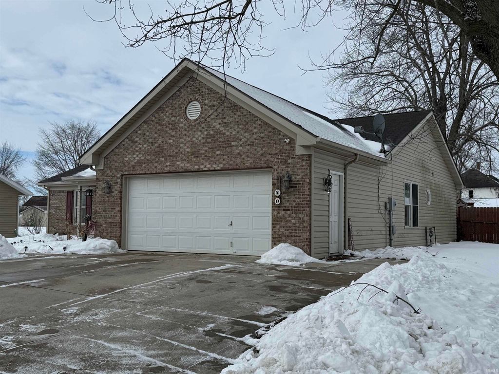 Photo of 140 Arlington Avenue, Dunkirk, IN 47336 (MLS # 202603994)