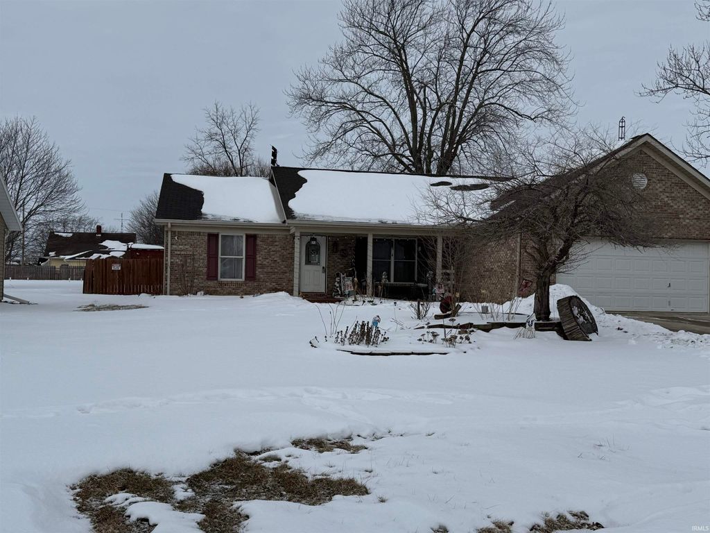 Photo of 140 Arlington Avenue, Dunkirk, IN 47336 (MLS # 202603994)