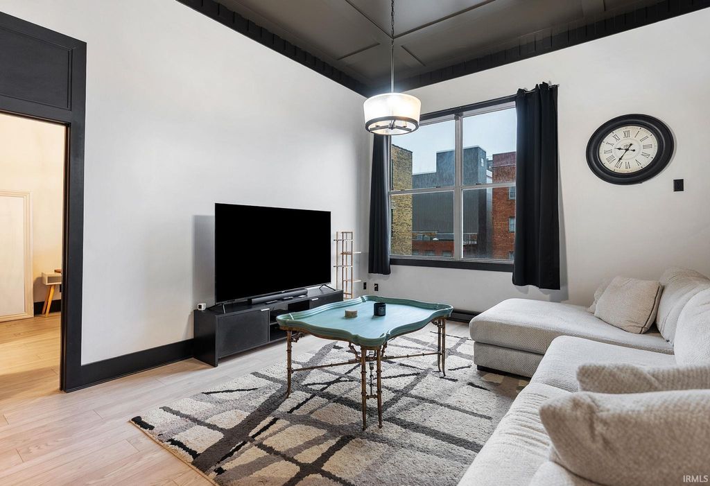 Photo of 113 W Wayne Street #303, Fort Wayne, IN 46802 (MLS # 202611907)