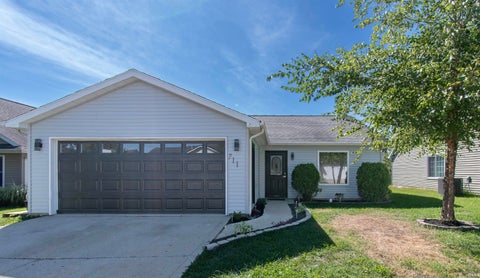 Tiny photo for 711 Burke Street, Columbia City, IN 46725 (MLS # 202635671)