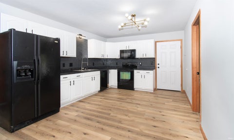 Tiny photo for 711 Burke Street, Columbia City, IN 46725 (MLS # 202635671)