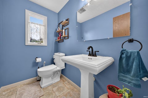 Tiny photo for 2707 WHITEHOUSE DRIVE Dr, Kokomo, IN 46902 (MLS # 202629304)