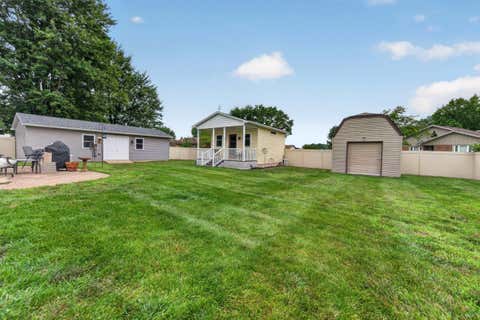 Tiny photo for 2707 WHITEHOUSE DRIVE Dr, Kokomo, IN 46902 (MLS # 202629304)
