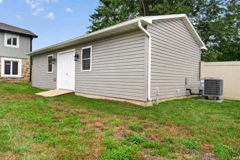 Tiny photo for 2707 WHITEHOUSE DRIVE Dr, Kokomo, IN 46902 (MLS # 202629304)