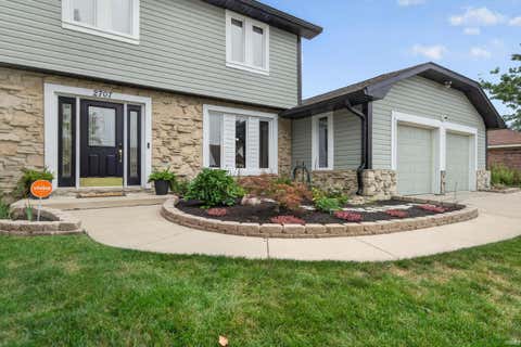 Tiny photo for 2707 WHITEHOUSE DRIVE Dr, Kokomo, IN 46902 (MLS # 202629304)