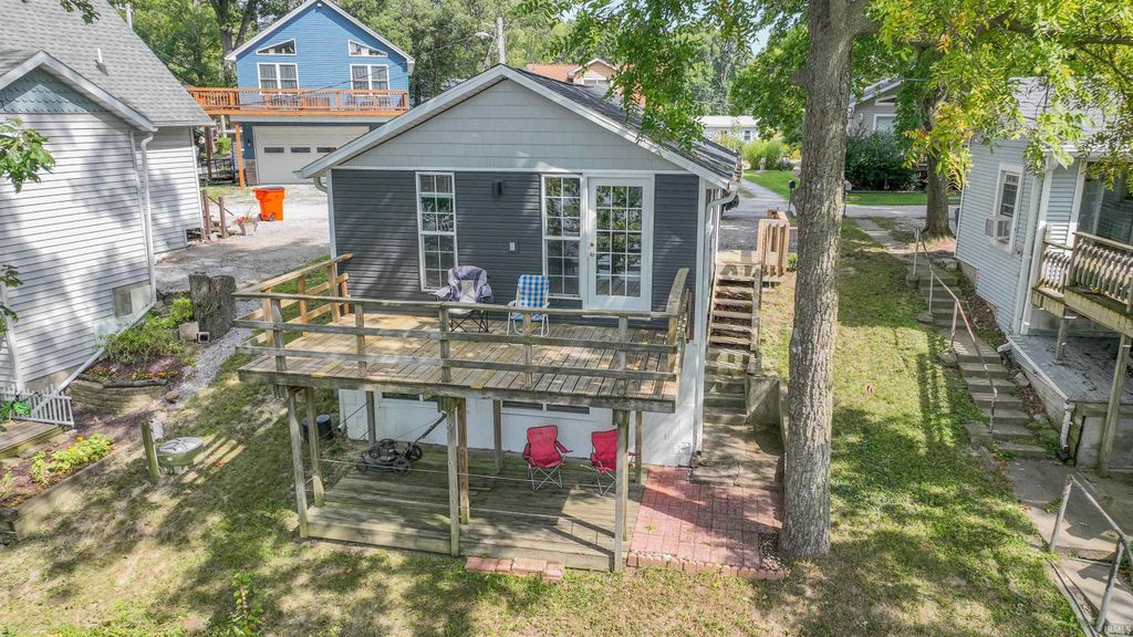 Photo of 11912 W Breezy Point Drive, Monticello, IN 47960 (MLS # 202536380)