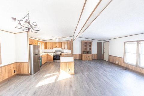 Tiny photo for 1209 W Green Tree Lane, Bloomington, IN 47403 (MLS # 202612559)