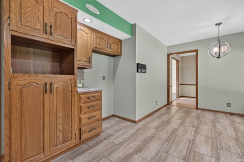 Tiny photo for 784 N CR 300 E, Logansport, IN 46947 (MLS # 202639824)