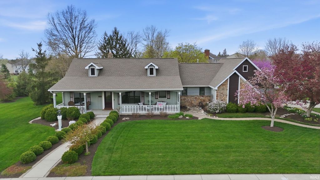 Photo of 2406 Windsong Court, Fort Wayne, IN 46804 (MLS # 202613320)