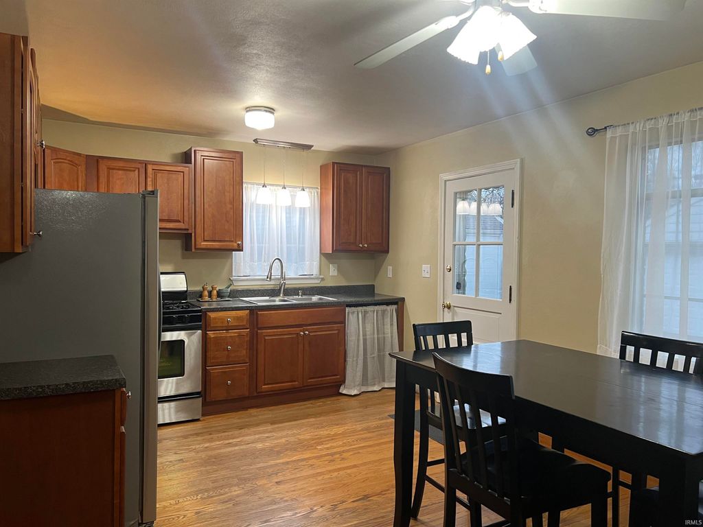 Photo of 530 Chippewa Street, Jeffersonville, IN 47130 (MLS # 202610368)