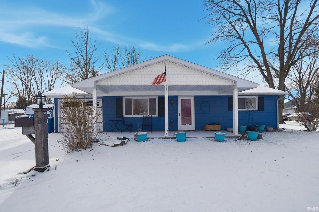 Photo of 26 Woodlawn Street, Bluffton, IN 46714 (MLS # 202602225)