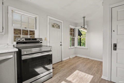 Tiny photo for 1610 N Byrkit Street, Mishawaka, IN 46545 (MLS # 202631536)