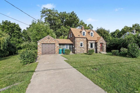 Tiny photo for 1610 N Byrkit Street, Mishawaka, IN 46545 (MLS # 202631536)
