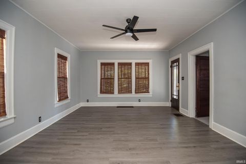 Tiny photo for 607 Barnett Street, Vincennes, IN 47591 (MLS # 202542058)