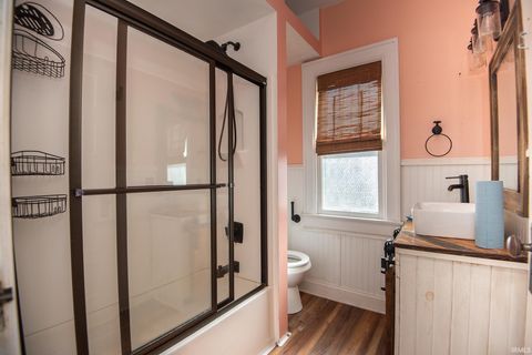 Tiny photo for 607 Barnett Street, Vincennes, IN 47591 (MLS # 202542058)