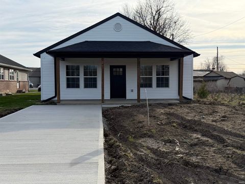 Photo of 1721 E Dodge Street, Kokomo, IN 46902 (MLS # 202608885)