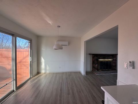 Tiny photo for 1913 W Jefferson Street, Kokomo, IN 46901 (MLS # 202601310)