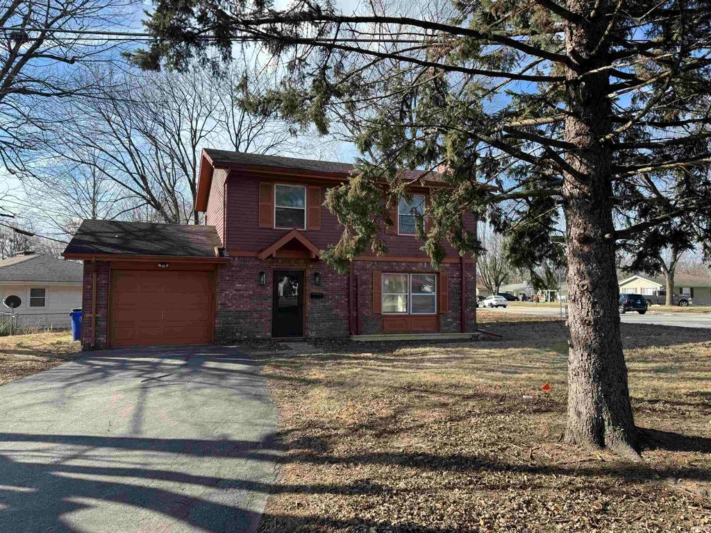 Photo of 1913 W Jefferson Street, Kokomo, IN 46901 (MLS # 202601310)