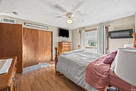 Tiny photo for 352 E County Road 200 N, Logansport, IN 46947 (MLS # 202545473)