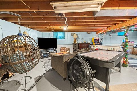 Tiny photo for 352 E County Road 200 N, Logansport, IN 46947 (MLS # 202545473)