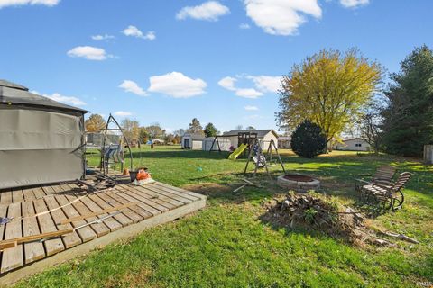 Tiny photo for 352 E County Road 200 N, Logansport, IN 46947 (MLS # 202545473)