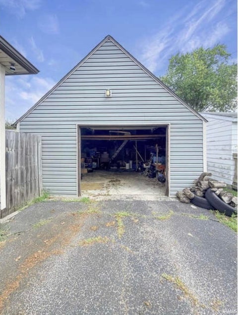 Tiny photo for 1206 W Broadway Street, Kokomo, IN 46901 (MLS # 202628416)