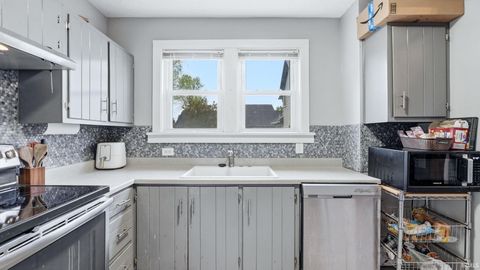 Tiny photo for 2130 Parnell Avenue, Fort Wayne, IN 46805 (MLS # 202616173)