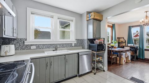 Tiny photo for 2130 Parnell Avenue, Fort Wayne, IN 46805 (MLS # 202616173)