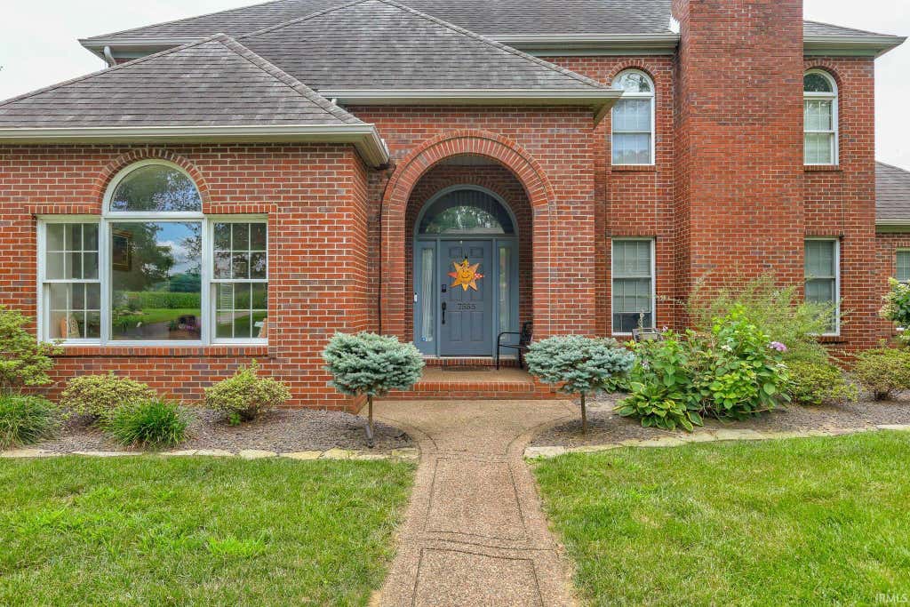 Photo of 7555 Youngs Court, Newburgh, IN 47630 (MLS # 202629730)