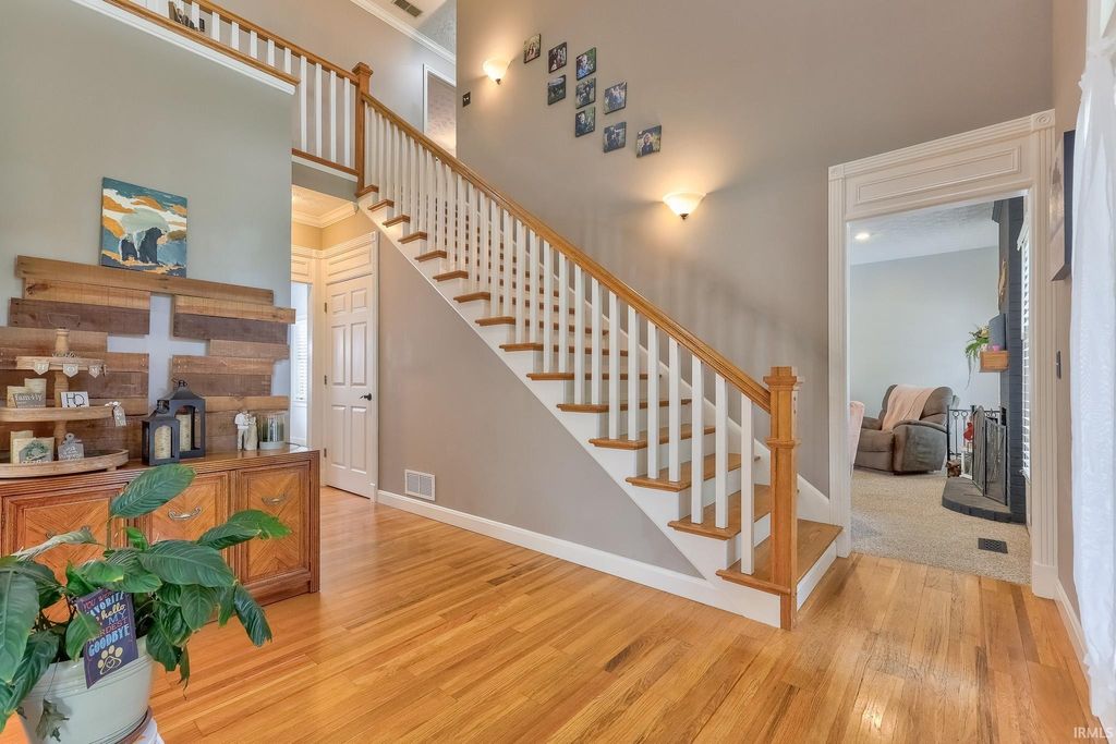 Photo of 7555 Youngs Court, Newburgh, IN 47630 (MLS # 202629730)