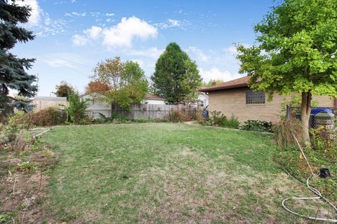 Tiny photo for 1917 S WASHINGTON Street, Kokomo, IN 46902 (MLS # 202544270)