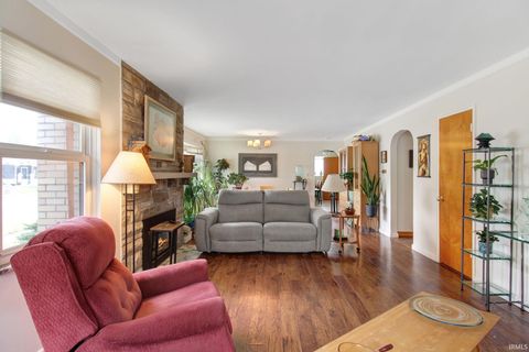 Tiny photo for 1917 S WASHINGTON Street, Kokomo, IN 46902 (MLS # 202544270)