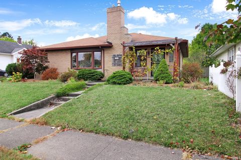 Tiny photo for 1917 S WASHINGTON Street, Kokomo, IN 46902 (MLS # 202544270)