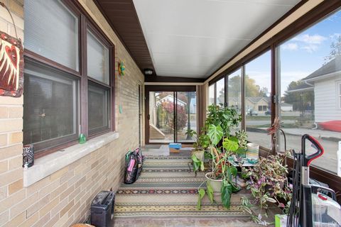 Tiny photo for 1917 S WASHINGTON Street, Kokomo, IN 46902 (MLS # 202544270)