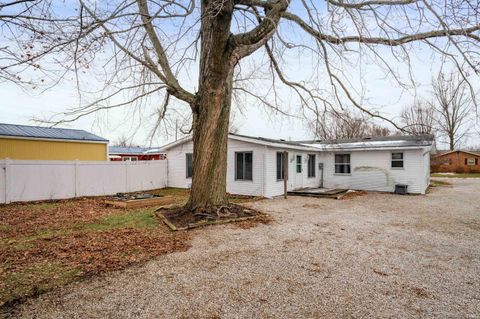 Tiny photo for 806 E Hall Street, Greentown, IN 46936 (MLS # 202549780)