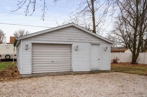 Tiny photo for 806 E Hall Street, Greentown, IN 46936 (MLS # 202549780)