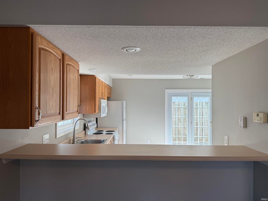 Photo of 3368 S Oaklawn Circle, Bloomington, IN 47401 (MLS # 202537082)