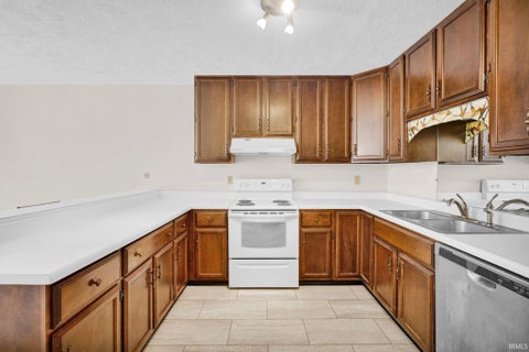 Tiny photo for 1016 E Commons Drive, Bloomington, IN 47401 (MLS # 202623841)