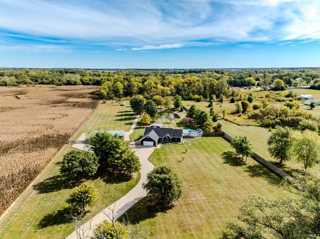 Photo of 10500 S County Road 600 W Road, Daleville, IN 47334 (MLS # 202541312)