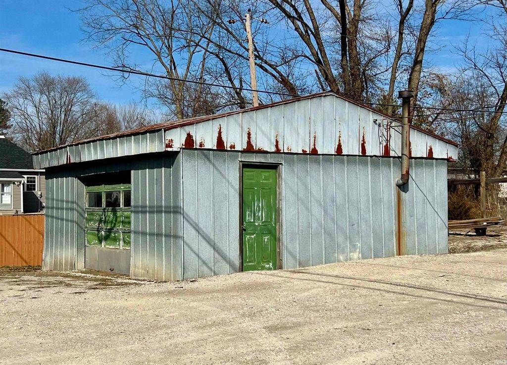 Photo of 380 W Vincennes Street, Orleans, IN 47452 (MLS # 202606567)