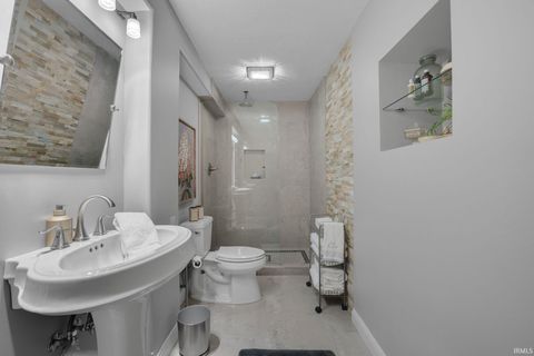 Tiny photo for 714 Dice Court, South Bend, IN 46614 (MLS # 202616166)