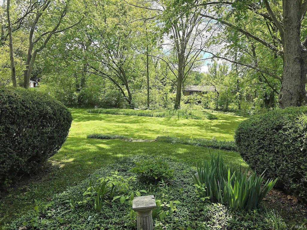 Photo of 5900 Dartmouth Court, Kokomo, IN 46902 (MLS # 202616349)